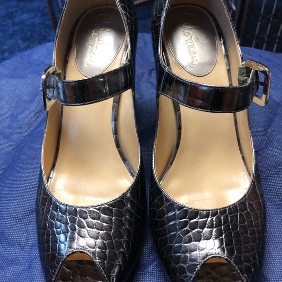 Cole Haan sassy wedges - Picture 3 of 4